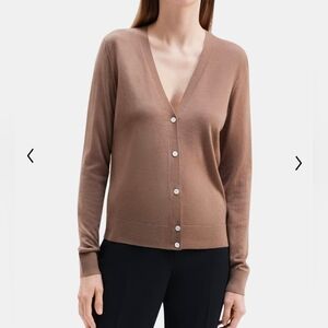 Theory 100% wool cream cardigan Sz P